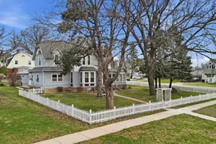 125 E 2nd St, Blue Earth, MN 56013 - Photo 27