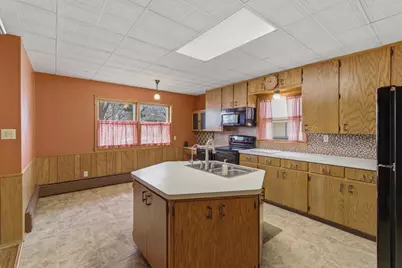 125 E 2nd Street, Blue Earth, MN 56013 - Photo 11