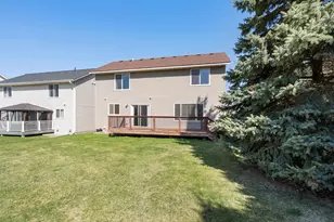 2888 Wyndam Ct, Shakopee, MN 55379 - Photo 49