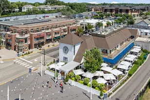 425 Carpenters Pt, Wayzata, MN 55391 - Photo 11