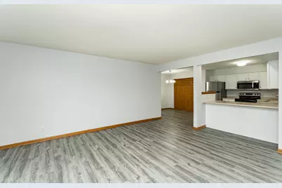 1872 Deerhaven Lane NE #8, Rochester, MN 55906 - Photo 3