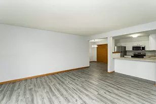 1872 Deerhaven Ln NE, Rochester, MN 55906 - Photo 3