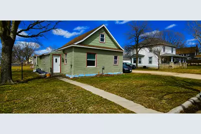 131 E Schlieman Avenue, Appleton, MN 56208 - Photo 1