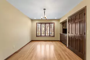 6180 Chaska Rd, Excelsior, MN 55331 - Photo 3