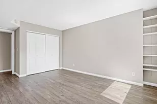 66 9th St E, Saint Paul, MN 55101 - Photo 11