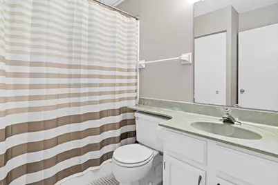 66 9th Street E #1613, Saint Paul, MN 55101 - Photo 13