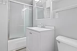 8155 Wentworth Ave S, Bloomington, MN 55420 - Photo 15