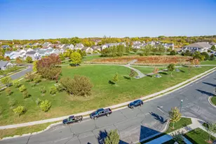 2976 Clover Ridge Dr, Chaska, MN 55318 - Photo 47