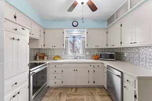 4409 W 98th St, Bloomington, MN 55437 - Photo 11