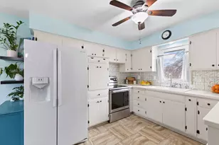 4409 W 98th St, Bloomington, MN 55437 - Photo 9