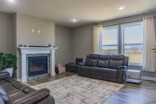 1582 Edgebrook Ln, Carver, MN 55315 - Photo 15