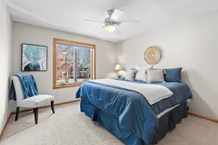 2140 Stone Creek Dr, Chanhassen, MN 55317 - Photo 29