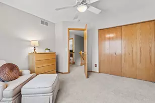 2140 Stone Creek Dr, Chanhassen, MN 55317 - Photo 27