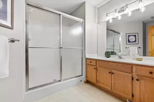 2140 Stone Creek Dr, Chanhassen, MN 55317 - Photo 37