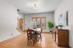 2140 Stone Creek Dr, Chanhassen, MN 55317 - Photo 15