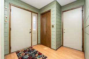 502 Highland Dr, Chanhassen, MN 55317 - Photo 3