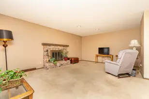 502 Highland Dr, Chanhassen, MN 55317 - Photo 11