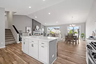 611 Grouse Way, New Richmond, WI 54017 - Photo 3