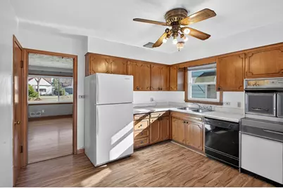 1592 Hoyt Avenue E, Saint Paul, MN 55106 - Photo 9