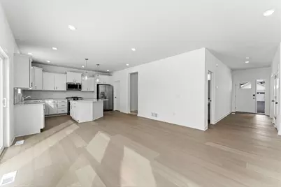 7534 Upper 42nd Street N, Oakdale, MN 55128 - Photo 5