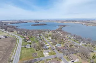 1025 Park Dr, Gaylord, MN 55334 - Photo 59