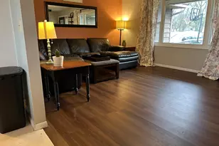 303 N Clark St, Ceylon, MN 56121 - Photo 3