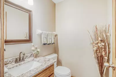 4120 Minnesota Lane N, Plymouth, MN 55446 - Photo 17