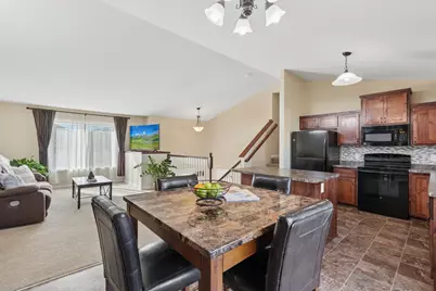37915 Gerald Avenue, North Branch, MN 55056 - Photo 5