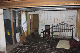 1109 S Moore St, Blue Earth, MN 56013 - Photo 21