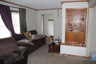 1109 S Moore St, Blue Earth, MN 56013 - Photo 9