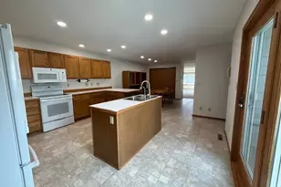 650 12th St, Windom, MN 56101 - Photo 3