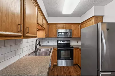 14132 Heywood Path, Apple Valley, MN 55124 - Photo 9
