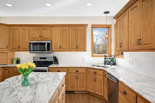 7040 Isleton Ave S, Cottage Grove, MN 55016 - Photo 11