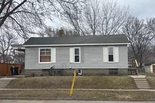 611 4th St SW, Willmar, MN 56201 - Photo 1