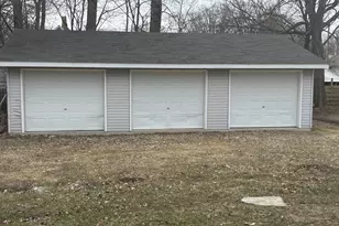 611 4th St SW, Willmar, MN 56201 - Photo 3