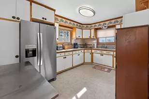 409 1st St SE, Hinckley, MN 55037 - Photo 9