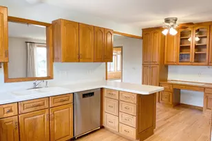 10810 Upton Ave S, Bloomington, MN 55431 - Photo 5