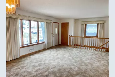 10810 Upton Avenue S, Bloomington, MN 55431 - Photo 3