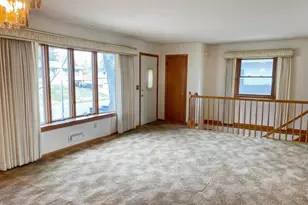 10810 Upton Ave S, Bloomington, MN 55431 - Photo 3