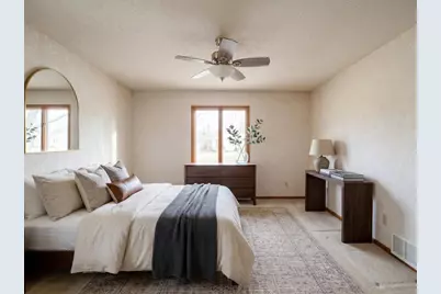 10810 Upton Avenue S, Bloomington, MN 55431 - Photo 9