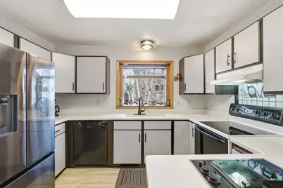 2468 Hamline Avenue N, Roseville, MN 55113 - Photo 11