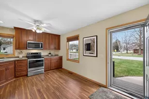 706 12th St E, Wabasha, MN 55981 - Photo 3