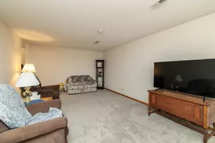 1277 Wilson Ave, Saint Paul, MN 55106 - Photo 5