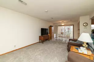 1277 Wilson Ave, Saint Paul, MN 55106 - Photo 3