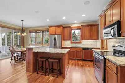 1317 Waters Path, Woodbury, MN 55129 - Photo 5