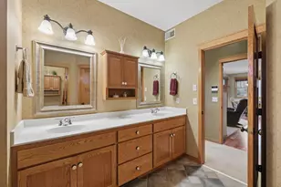 1317 Waters Path, Woodbury, MN 55129 - Photo 15
