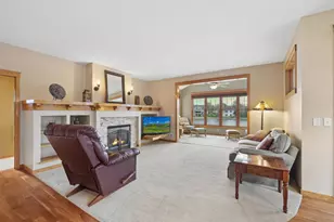 1317 Waters Path, Woodbury, MN 55129 - Photo 11