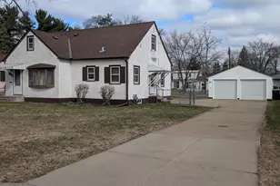 851 Madison St, Anoka, MN 55303 - Photo 1