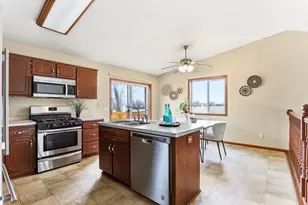 1202 Hawthorn Ave, Buffalo, MN 55313 - Photo 7