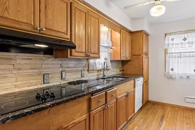 10025 Wentworth Avenue S, Bloomington, MN 55420 - Photo 7